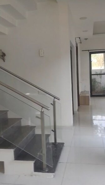 4 BHK +Villa For Sale in Mantri Group Mantri Euphoria in Narsingi, Hyderabad
