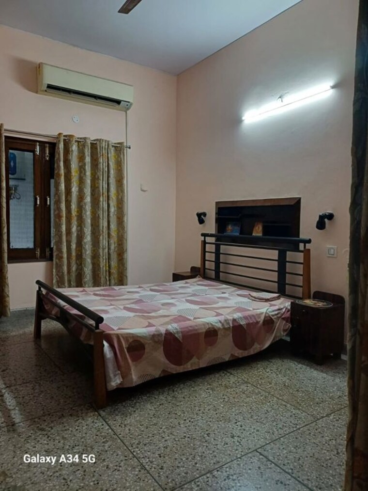 Bedroom, sector 43 2 Bedroom 1800 Sq.Ft. Independent House In Sector 43 Chandigarh 10787134