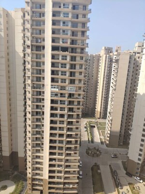 4 BHK Apartment For Rent in Sector 107