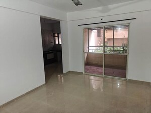 Room in 2 BHK Apartment at Bora Ville, Kharadi – for Rent