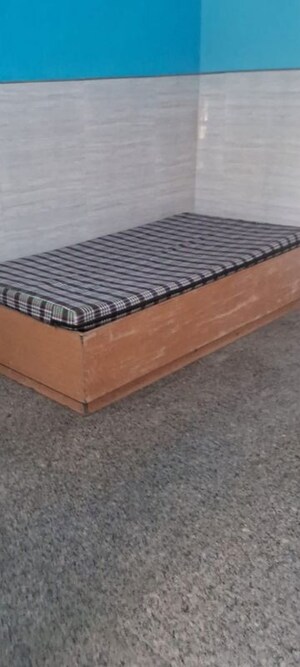 Bedroom in 2 BHK Builder Floor at Sector 15 – for Rent