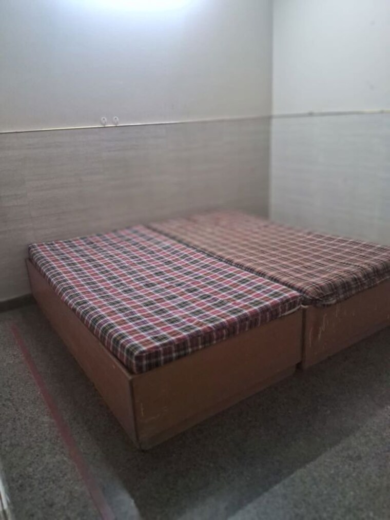 Bedroom, sector 15 2 Bedroom 800 Sq.Ft. Builder Floor In Sector 15 Noida 10787125