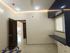 Room in 3 BHK Apartment at Candeur 40, Miyapur – for Rent