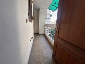 Room in 4 BHK Apartment at Sector 12 Dwarka – for Sale