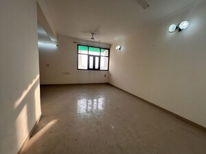 Room in 4 BHK Apartment at Sector 12 Dwarka – for Sale