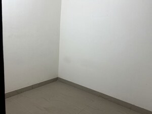 Room in 4 BHK Apartment at Sector 12 Dwarka – for Sale