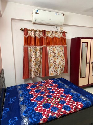 Bedroom in 2 BHK Apartment at Paldi – for Rent