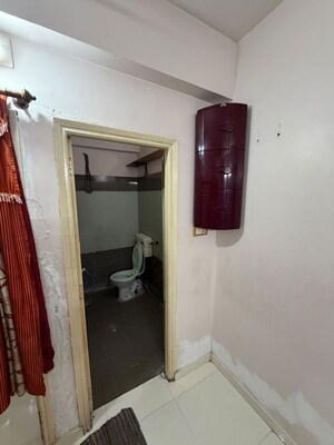 Furnished Amenities in 2 BHK Apartment at Paldi – for Rent