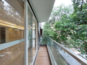 Balcony in 4 BHK Builder Floor at Sector 57 – for Rent
