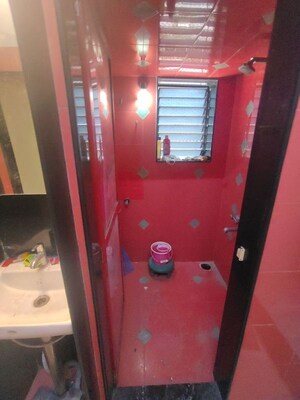 Furnished Amenities in 1 BHK Apartment at Raghuram Bhawn, Dadar West – for Rent