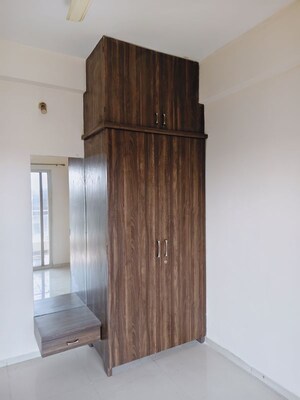 Master Bedroom in 2 BHK Apartment at Vijay Nagar – for Rent