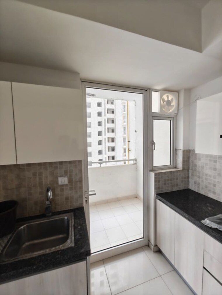 Kitchen, godrej-nest 3 Bedroom 1907 Sq.Ft. Apartment In Sector 150 Noida 10787166