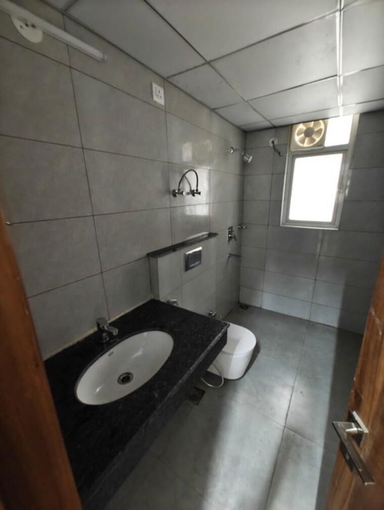 Bathroom, godrej-nest 3 Bedroom 1907 Sq.Ft. Apartment In Sector 150 Noida 10787166