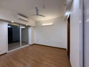 2 BHK Apartment For Rent in Godrej Woods, Sector 43