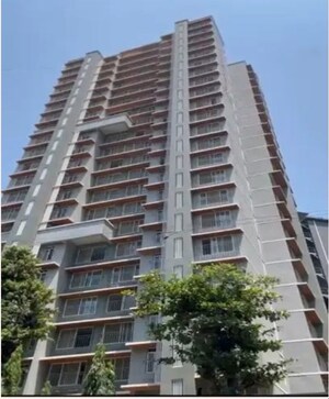 2 BHK Apartment For Sale in Royal Eksar Apartment, Borivali West