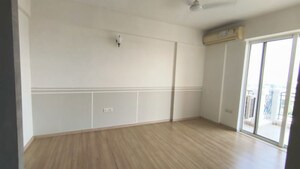 Room in 3 BHK Apartment at DLF Regal Gardens, Sector 90 – for Sale