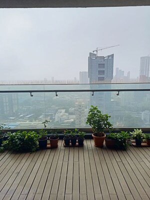 2 BHK Apartment For Rent in Kanakia Paris, Bandra East