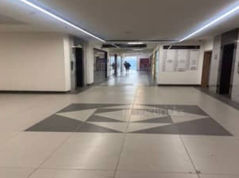 Room, sector 27c Commercial Office Space 428 Sq.Ft. In Sector 27c Faridabad 10787102