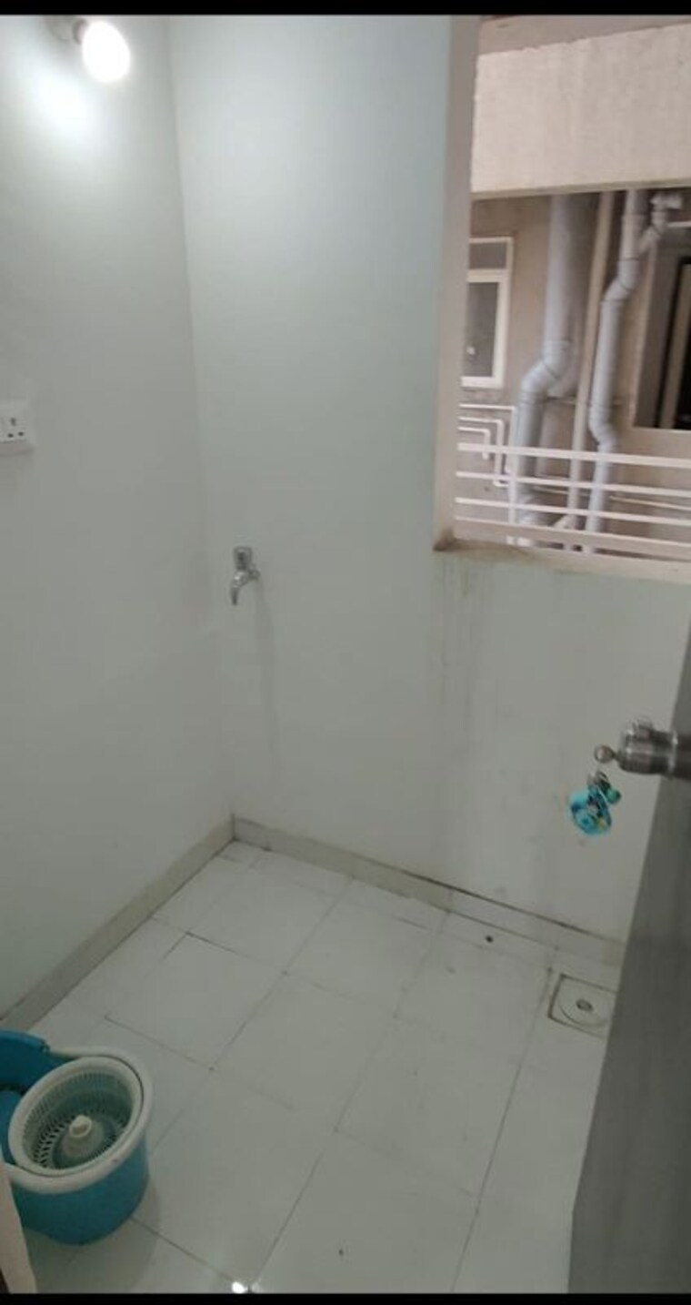 Bathroom, puranik-rumah-bali-phase-ii 2 Bedroom 623 Sq.Ft. Apartment In Ghodbunder Road Thane 10787378