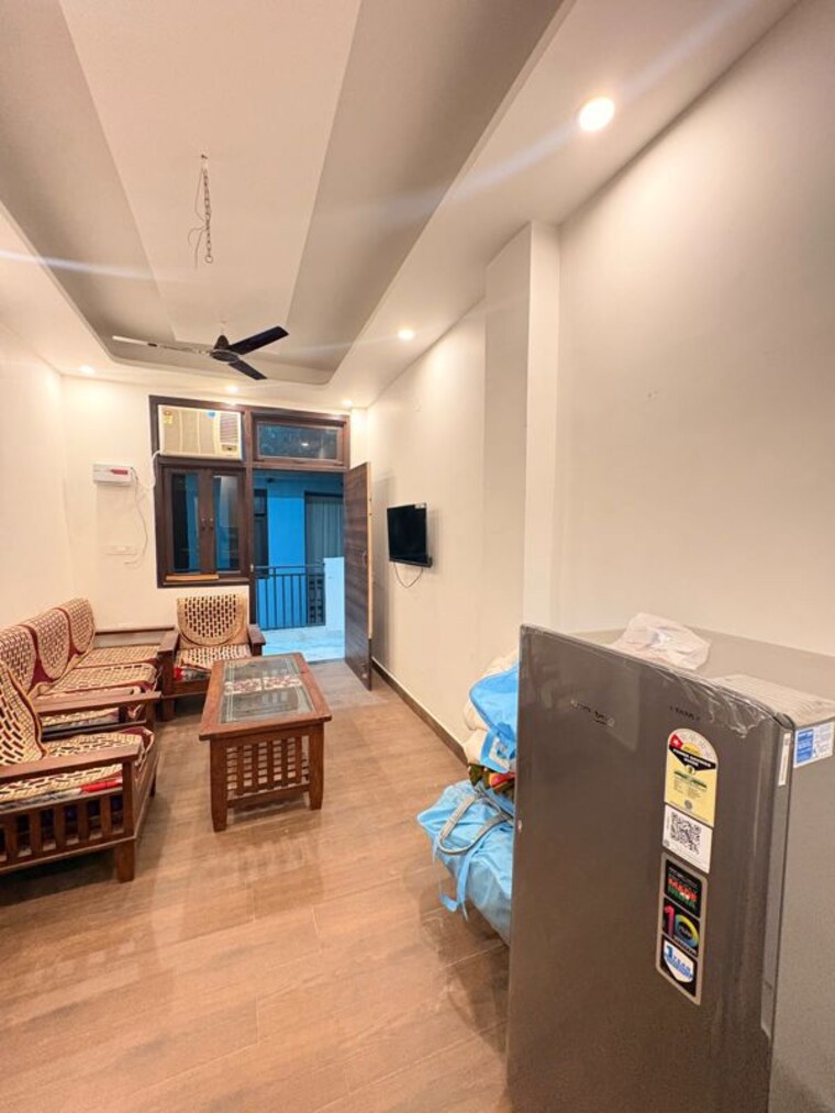 Living Room, chattarpur 1 Bedroom 600 Sq.Ft. Builder Floor In Chattarpur Delhi 10787368
