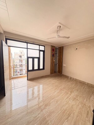1 BHK Builder Floor For Rent in Chattarpur
