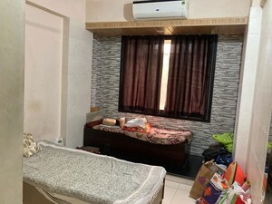 2 BHK Apartment For Rent in Four Bunglows