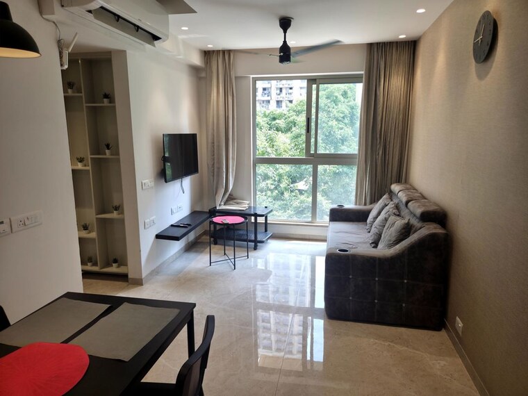 Living Room, hiranandani-regent-hill 1 Bedroom 379 Sq.Ft. Apartment In Powai Mumbai 10787439