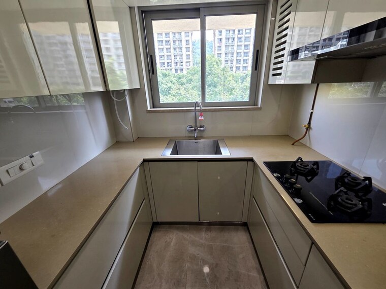 Team Area, hiranandani-regent-hill 1 Bedroom 379 Sq.Ft. Apartment In Powai Mumbai 10787439