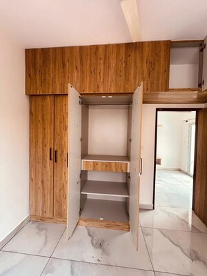 Furnished Amenities in 1 BHK Apartment at Mullur – for Rent