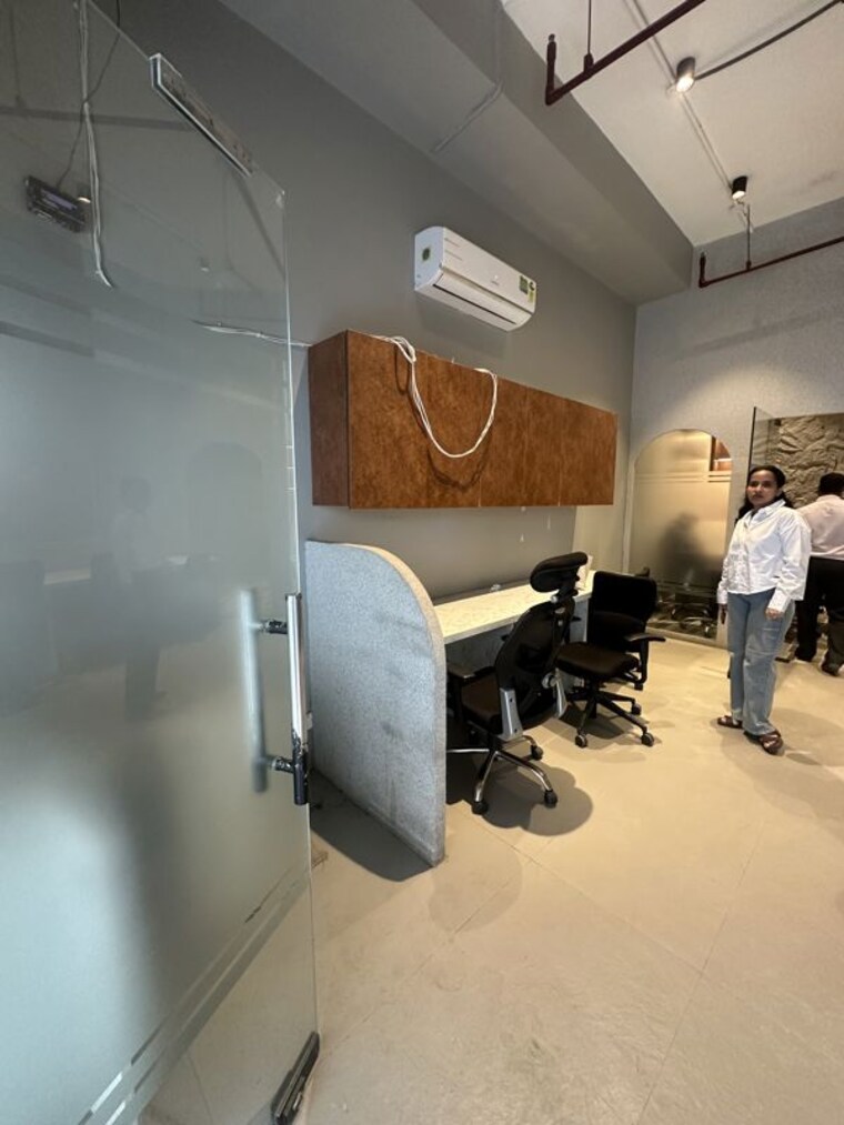 Team Area, emaar-emerald-plaza Commercial Office Space 750 Sq.Ft. In Sector 65 Gurgaon 10787512