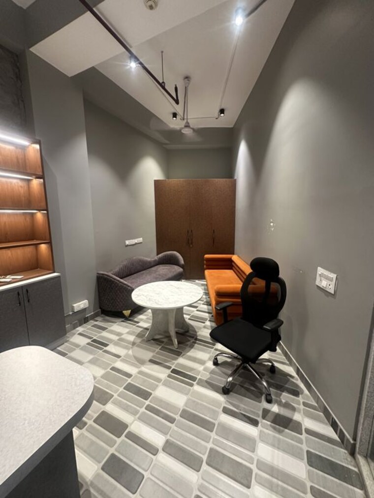 Team Area, emaar-emerald-plaza Commercial Office Space 750 Sq.Ft. In Sector 65 Gurgaon 10787512