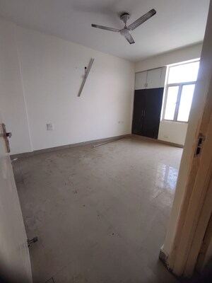 Room in 2 BHK Apartment at Mittal Rajnagar Residency, Raj Nagar Extension – for Rent