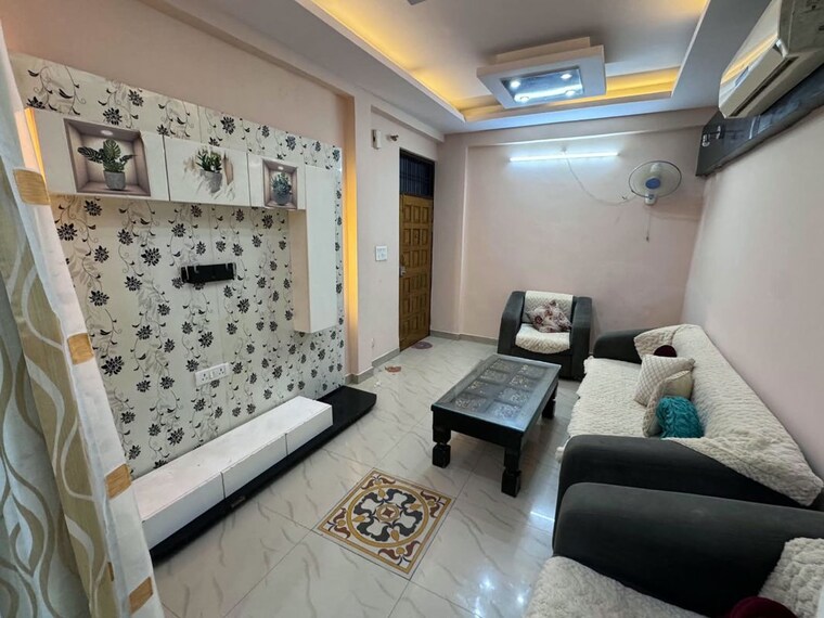 Living Room, aliganj-plaza 3 Bedroom 1400 Sq.Ft. Apartment In Aliganj Lucknow 10786013