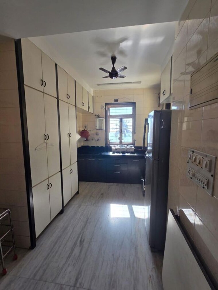 Kitchen, leo-eminence 2 Bedroom 872 Sq.Ft. Apartment In Bandra East Mumbai 10787563