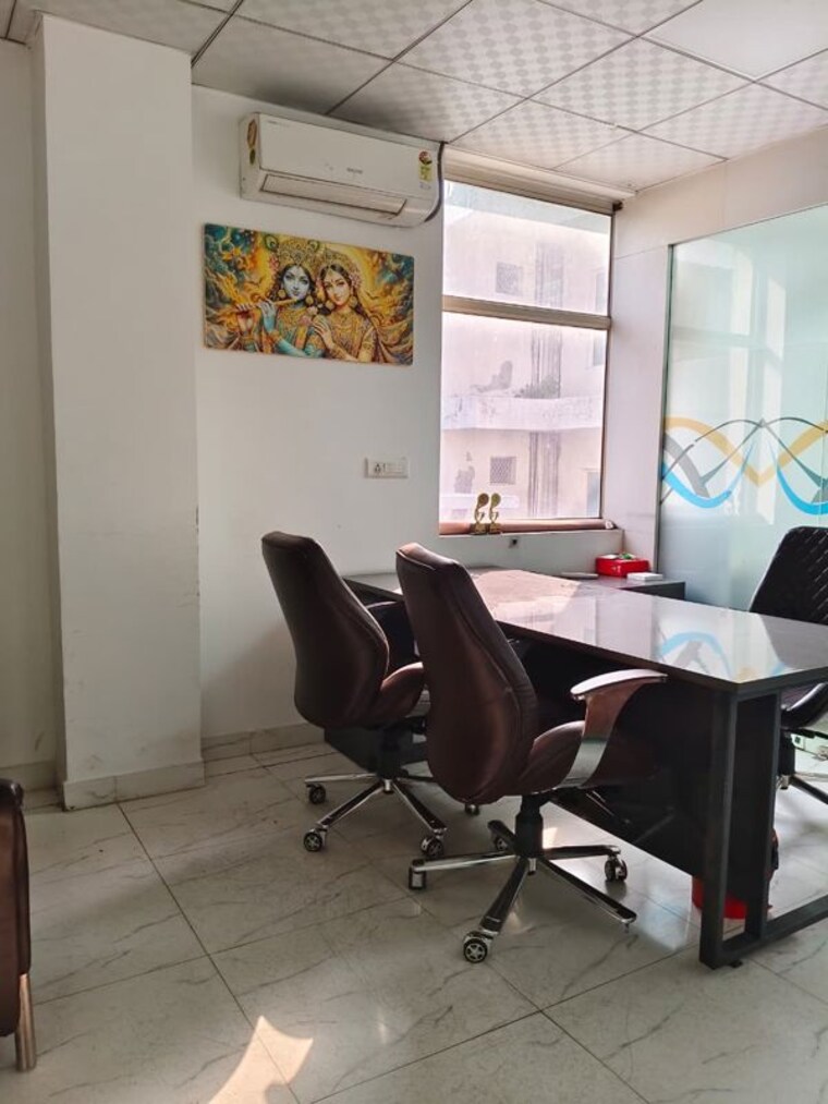 Team Area, sector 63 Commercial Office Space 1600 Sq.Ft. In Sector 63 Noida 10787473