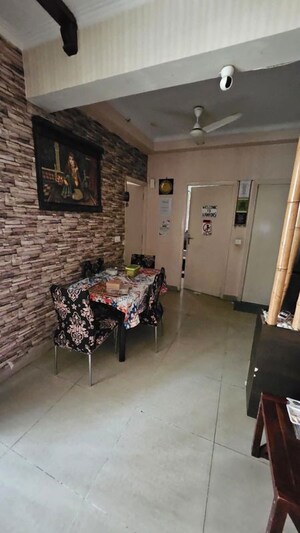 Parking in 3.5 BHK Apartment at Gaur City 6th Avenue, Sector 4 Greater Noida – for Sale