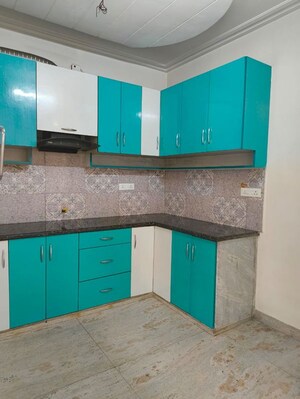 Kitchen in 2 BHK Builder Floor at Sector 52 – for Rent