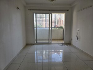Room in 2 BHK Apartment at Prestige Lakeside Habitat, Varthur – for Sale