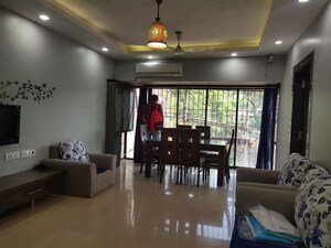 2 BHK Apartment For Rent in Crystal Isle Apartment, Goregaon East
