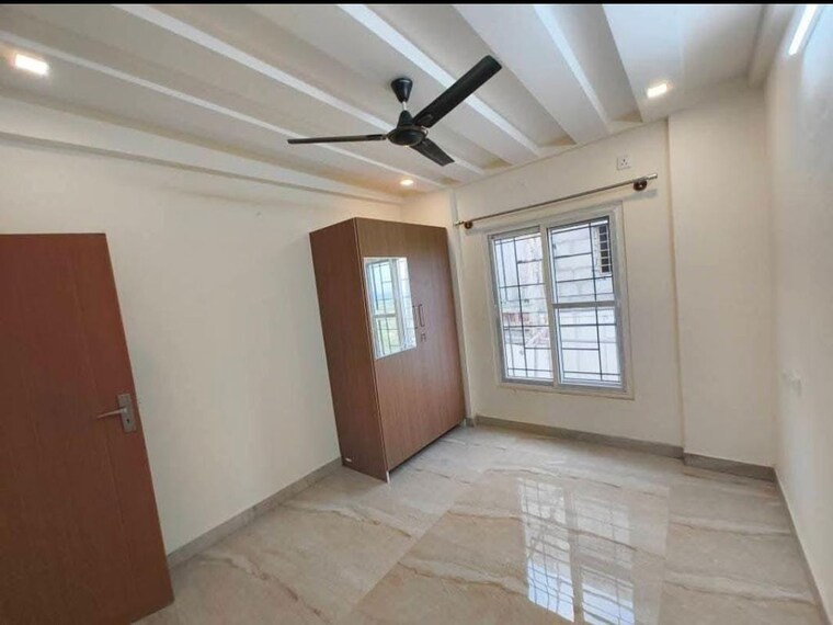 Room, gr-icon 4 Bedroom 2500 Sq.Ft. Apartment In Koramangala Bangalore 10787586