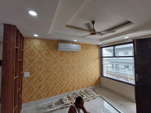 Master Bedroom in 3 BHK Builder Floor at Sector 57 – for Rent