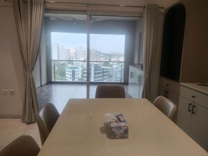 Room in 4 BHK Apartment at Kolte Patil 24K Glitterati, Pimple Nilakh – for Rent