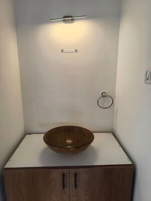 Furnished Amenities in 3 BHK Apartment at Frazer Town – for Rent