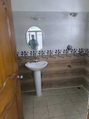 Bathroom in 3 BHK Apartment at Frazer Town – for Rent