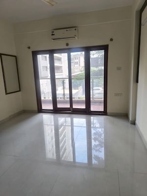 Room in 3 BHK Apartment at Frazer Town – for Rent