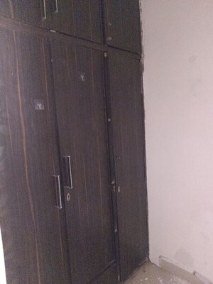 Furnished Amenities in 2 BHK Apartment at Divine Meadows, Sector 108 – for Rent
