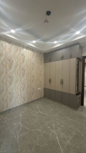 Room in 3 BHK Builder Floor at BPTP District 3, Sector 85 – for Sale