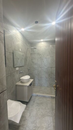 Bathroom in 3 BHK Builder Floor at BPTP District 3, Sector 85 – for Sale