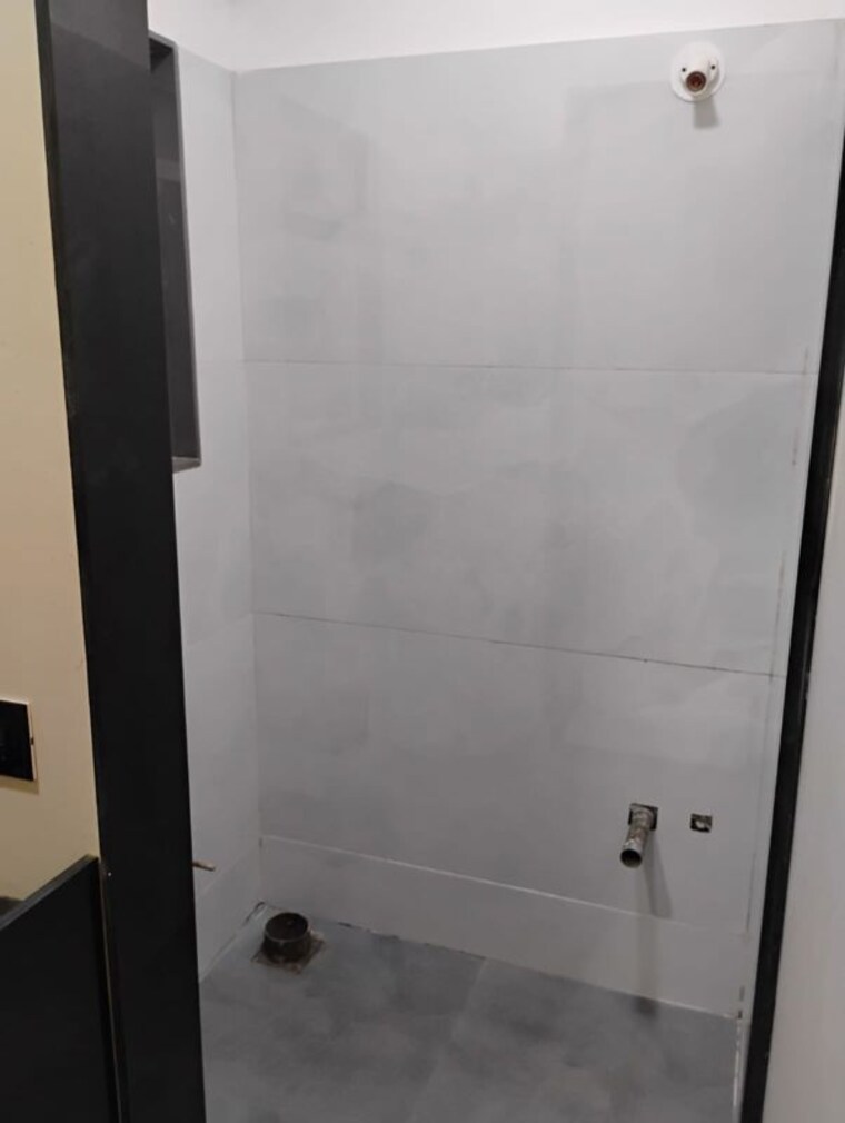 Bathroom, nutan laxmi society Commercial Office Space 513 Sq.Ft. In Nutan Laxmi Society Mumbai 10787669