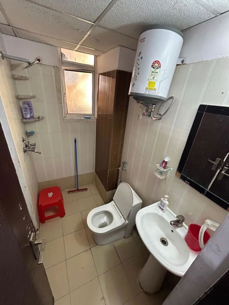 Bathroom, avj-heights 1 Bedroom 600 Sq.Ft. Apartment In Zeta I Greater Noida Greater Noida 10787694